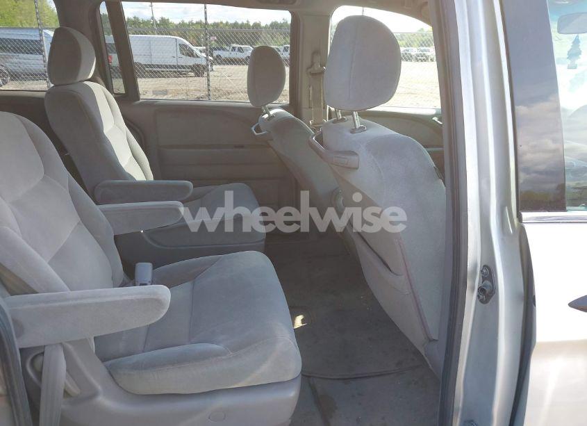 Photo 8 of 2008 Honda Odyssey LX (VIN 5FNRL38208B037052)