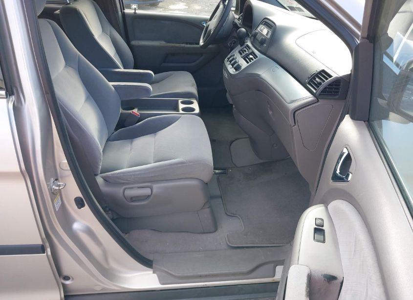 Photo 5 of 2008 Honda Odyssey LX (VIN 5FNRL38208B097221)