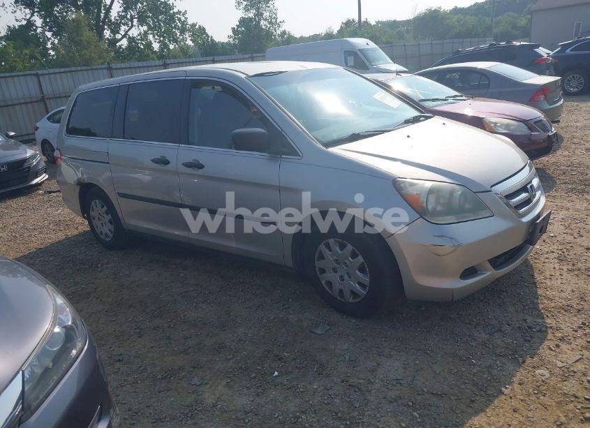 2005 Honda Odyssey LX (VIN 5FNRL38215B005755) main photo