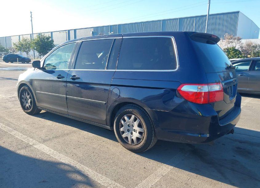 Photo 3 of 2005 Honda Odyssey LX (VIN 5FNRL38215B103023)