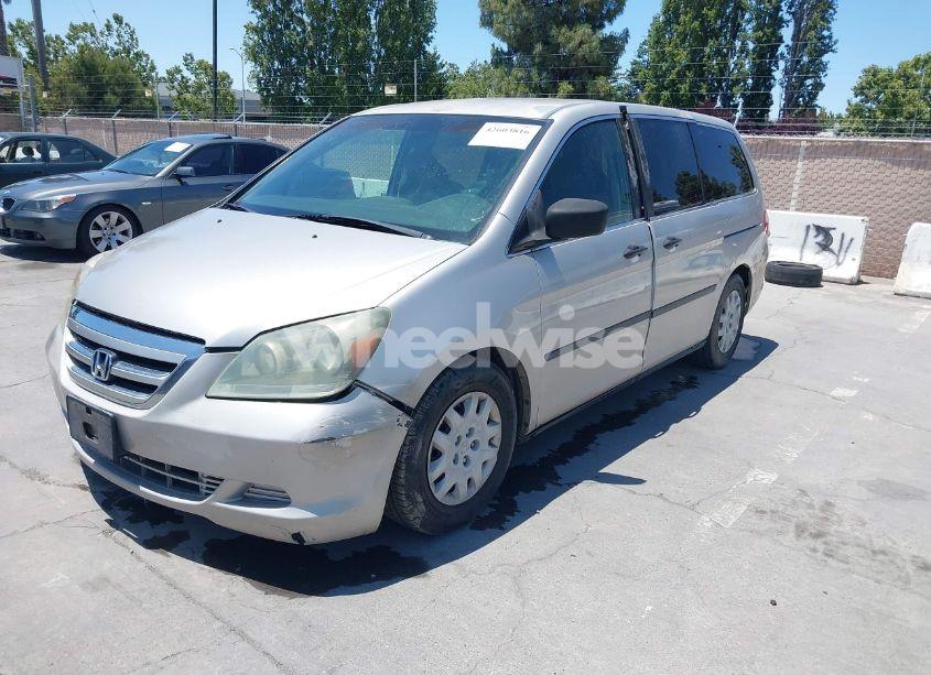 Photo 2 of 2007 Honda Odyssey LX (VIN 5FNRL38217B016001)