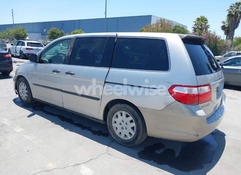Photo 3 of 2007 Honda Odyssey LX (VIN 5FNRL38217B016001)