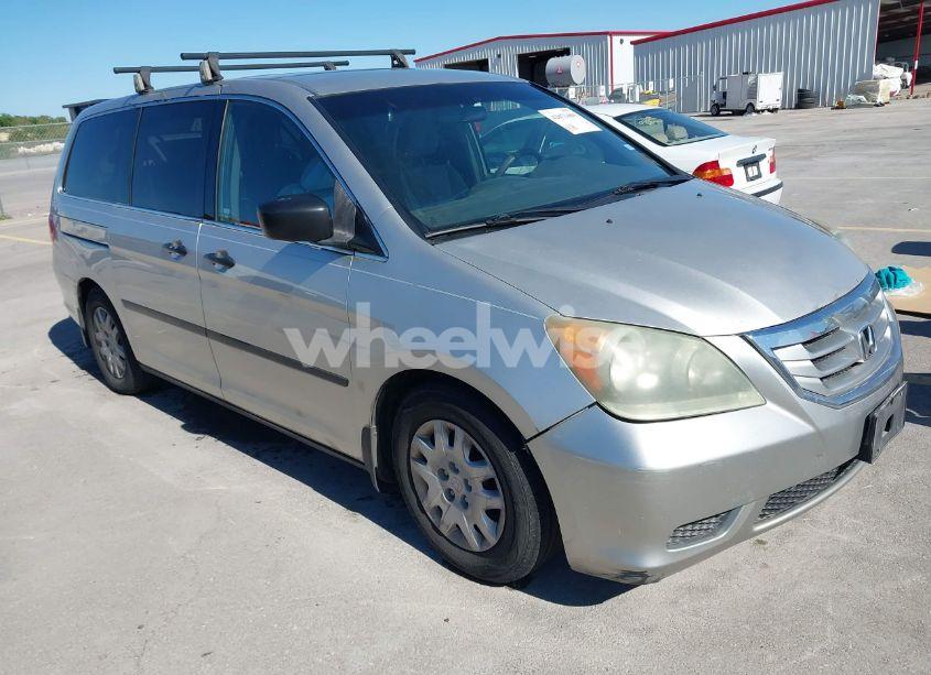 2008 Honda Odyssey LX (VIN 5FNRL38218B031969) main photo