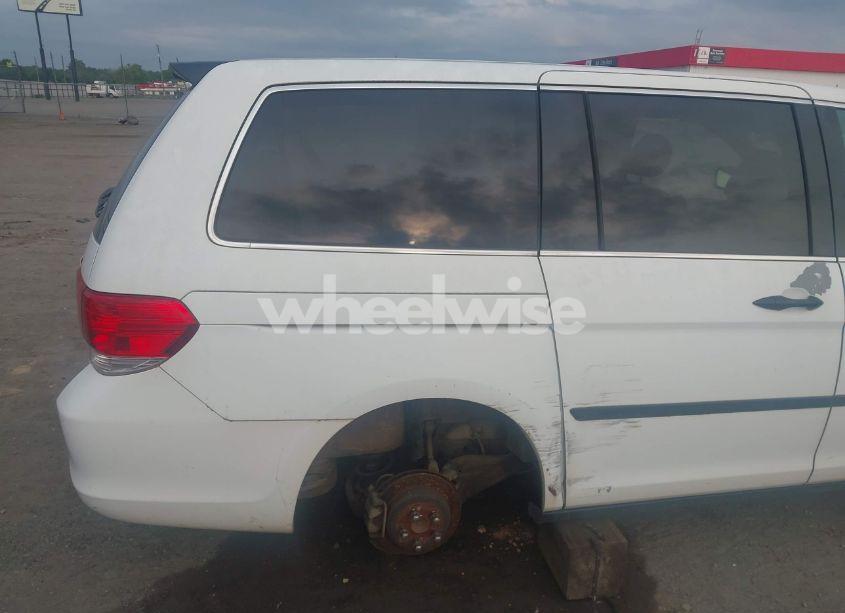 Photo 14 of 2009 Honda Odyssey LX (VIN 5FNRL38219B053472)