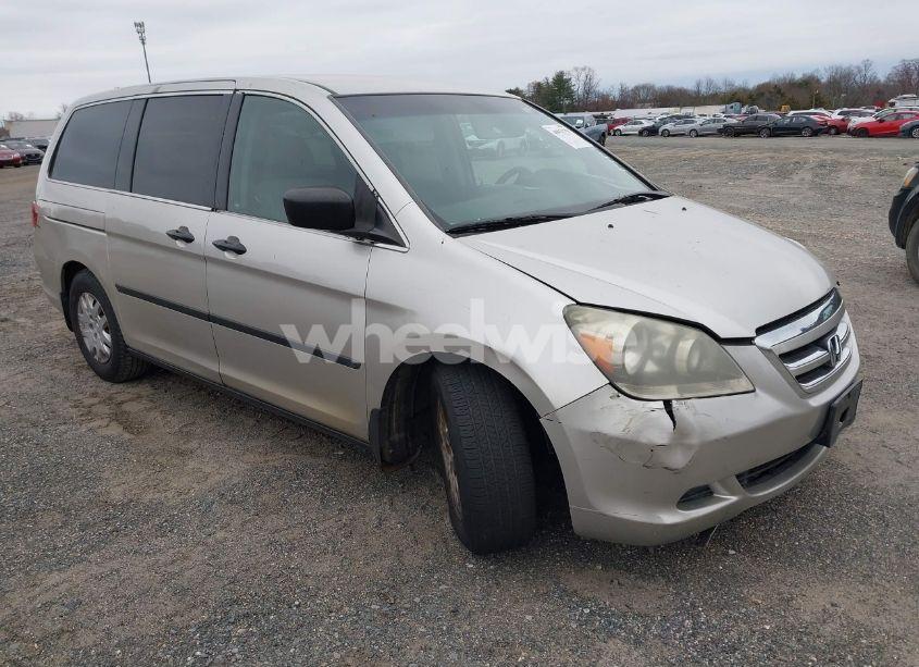 2007 Honda Odyssey LX (VIN 5FNRL38227B140763) main photo
