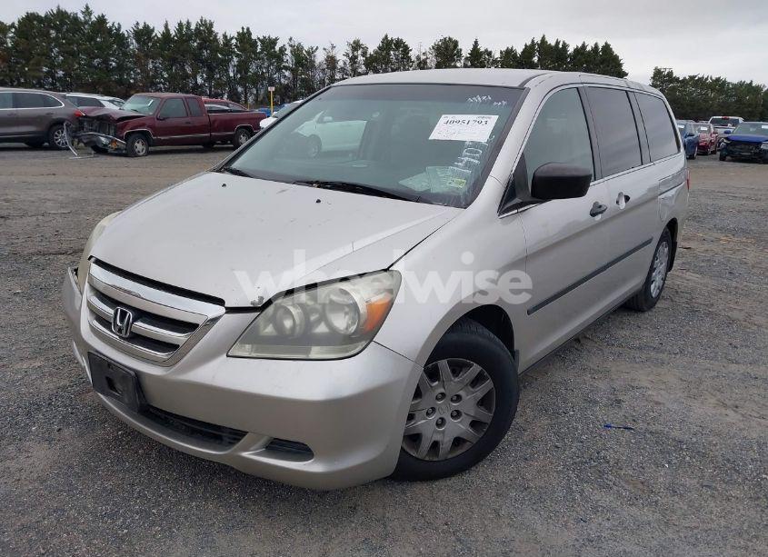 Photo 2 of 2007 Honda Odyssey LX (VIN 5FNRL38227B140763)