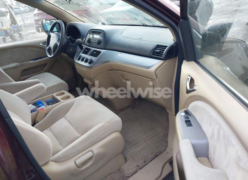 Photo 5 of 2008 Honda Odyssey LX (VIN 5FNRL38228B047470)