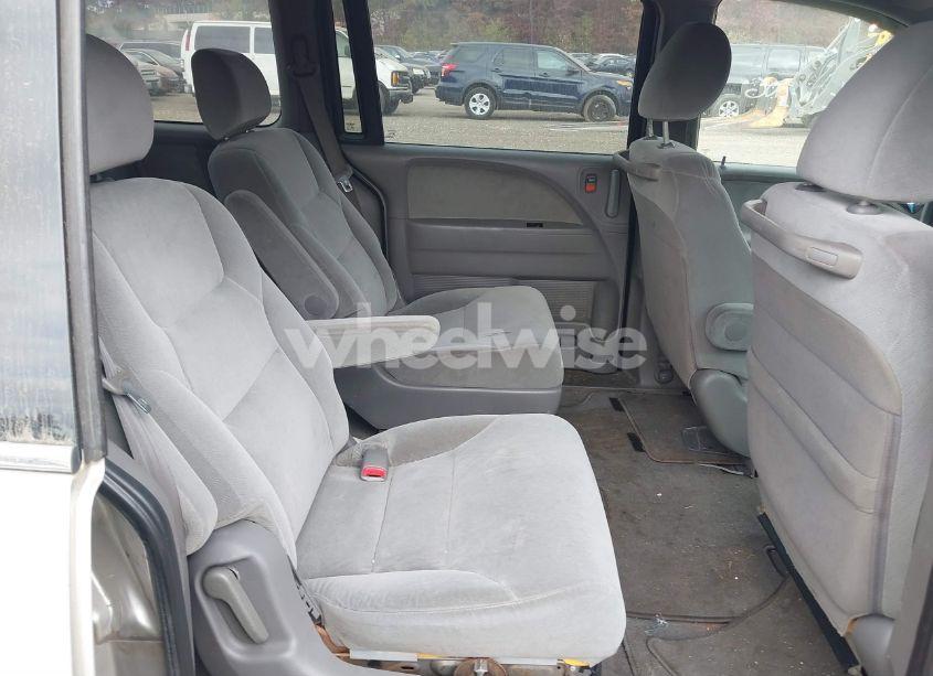 Photo 8 of 2008 Honda Odyssey LX (VIN 5FNRL38228B111393)