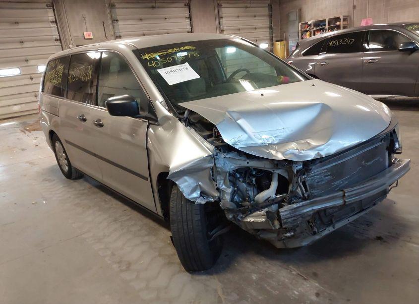 2009 Honda Odyssey LX (VIN 5FNRL38229B042934) main photo