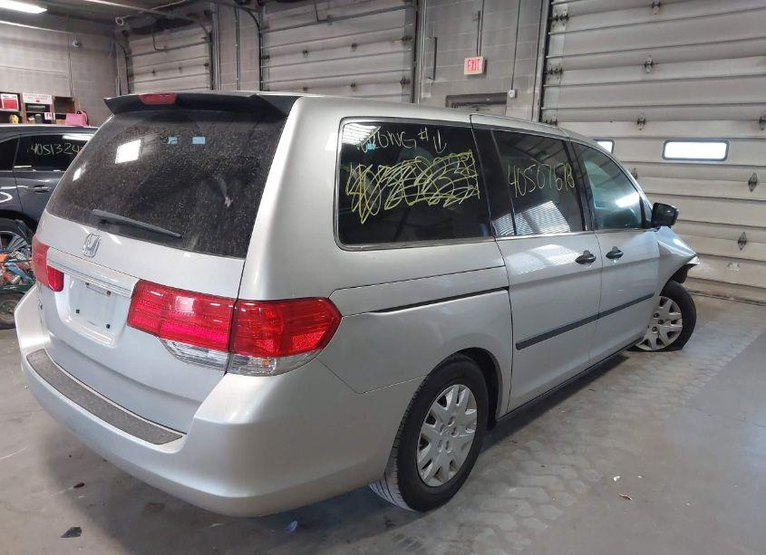 Photo 4 of 2009 Honda Odyssey LX (VIN 5FNRL38229B042934)