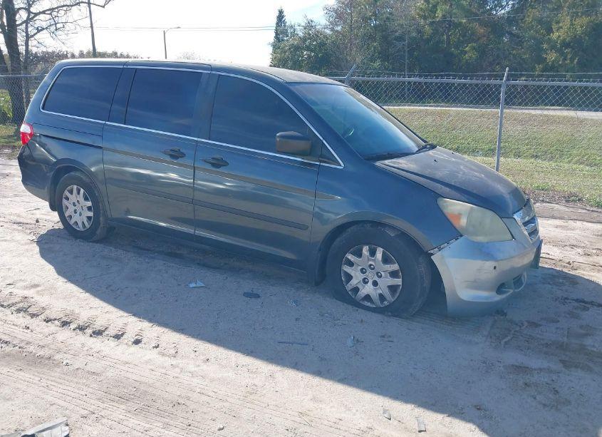 2006 Honda Odyssey LX (VIN 5FNRL38236B056305) main photo