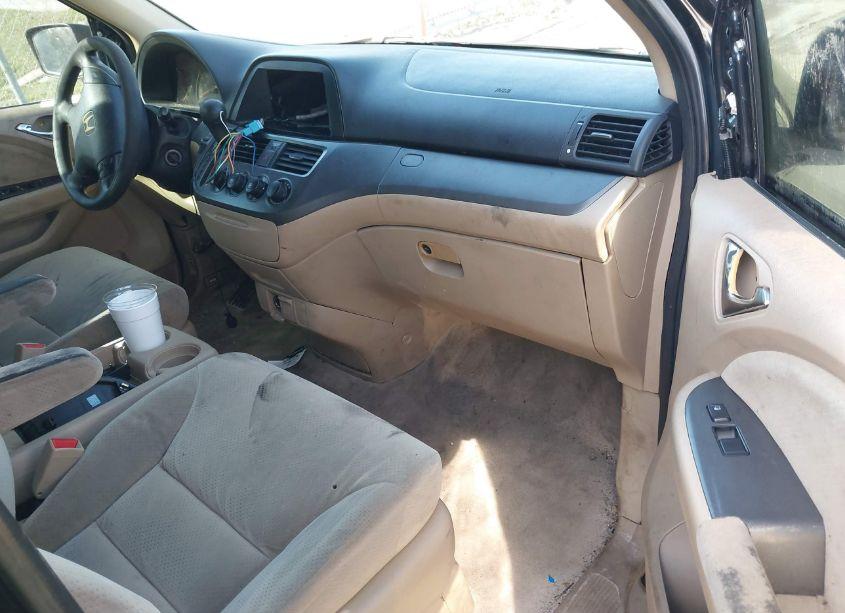 Photo 5 of 2006 Honda Odyssey LX (VIN 5FNRL38236B056305)