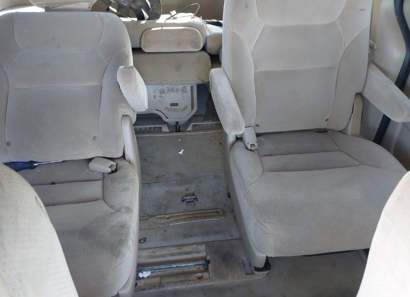 Photo 8 of 2006 Honda Odyssey LX (VIN 5FNRL38236B056305)