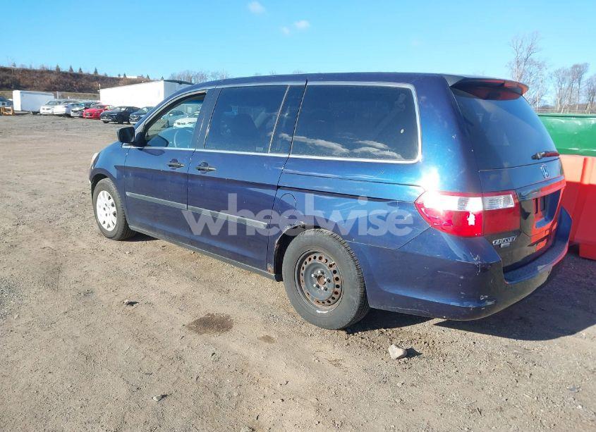Photo 3 of 2007 Honda Odyssey LX (VIN 5FNRL38237B033799)