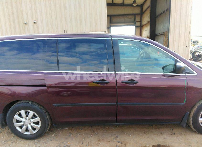 Photo 13 of 2009 Honda Odyssey LX (VIN 5FNRL38239B012129)