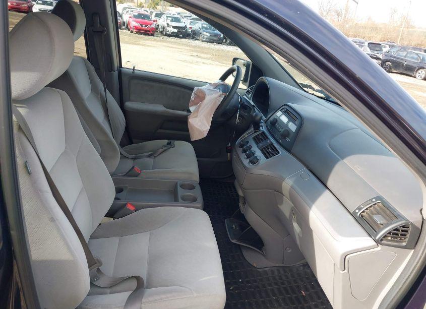 Photo 5 of 2009 Honda Odyssey LX (VIN 5FNRL38239B058379)