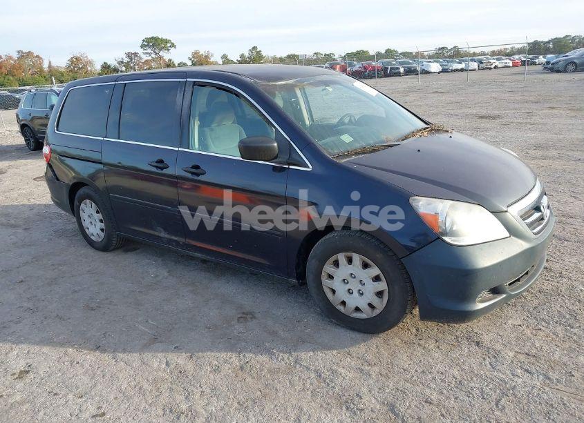 2005 Honda Odyssey LX (VIN 5FNRL38245B093281) main photo