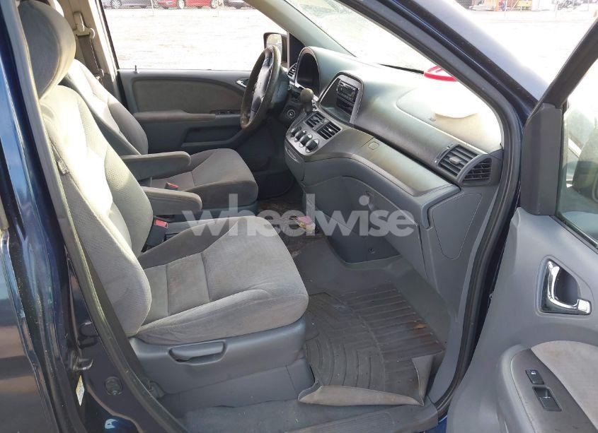 Photo 5 of 2005 Honda Odyssey LX (VIN 5FNRL38245B093281)