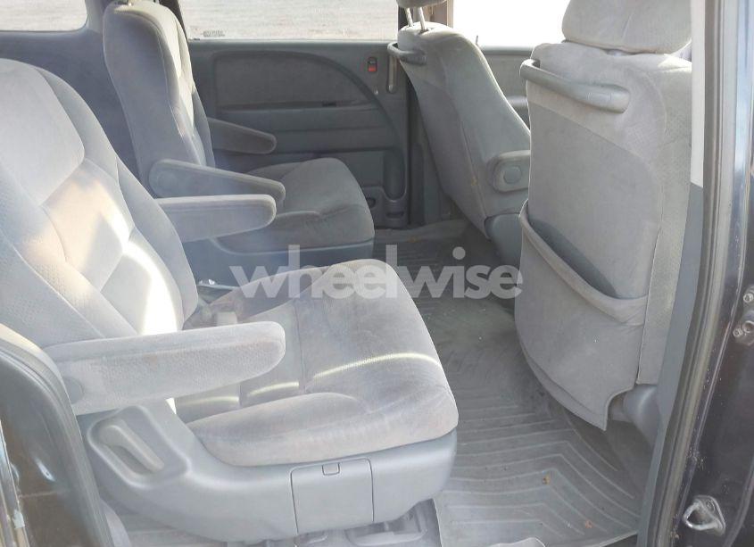 Photo 8 of 2005 Honda Odyssey LX (VIN 5FNRL38245B093281)