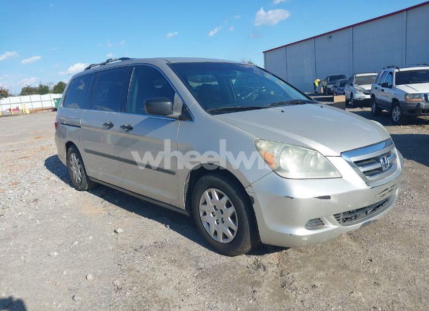 2006 Honda Odyssey LX (VIN 5FNRL38246B017058) main photo
