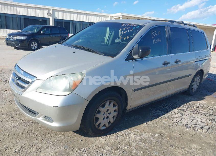 Photo 2 of 2006 Honda Odyssey LX (VIN 5FNRL38246B017058)