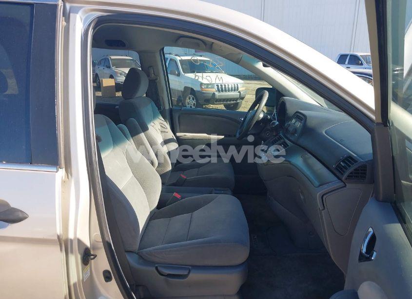 Photo 5 of 2006 Honda Odyssey LX (VIN 5FNRL38246B017058)