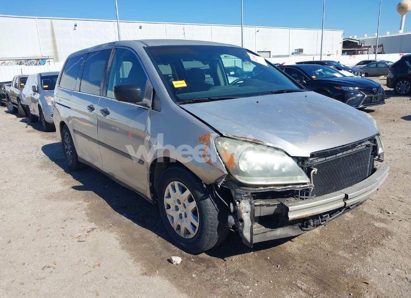 2007 Honda Odyssey LX (VIN 5FNRL38247B020091) main photo