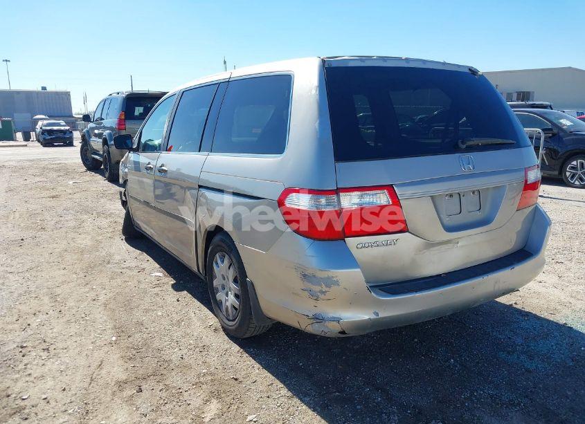 Photo 3 of 2007 Honda Odyssey LX (VIN 5FNRL38247B020091)