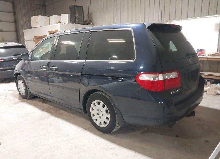 Photo 3 of 2007 Honda Odyssey LX (VIN 5FNRL38247B089394)