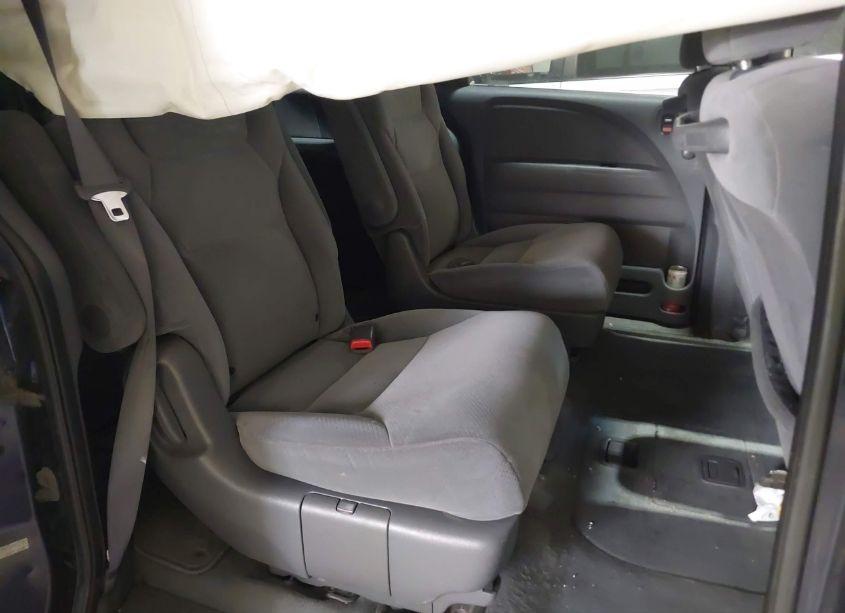 Photo 8 of 2007 Honda Odyssey LX (VIN 5FNRL38247B089394)