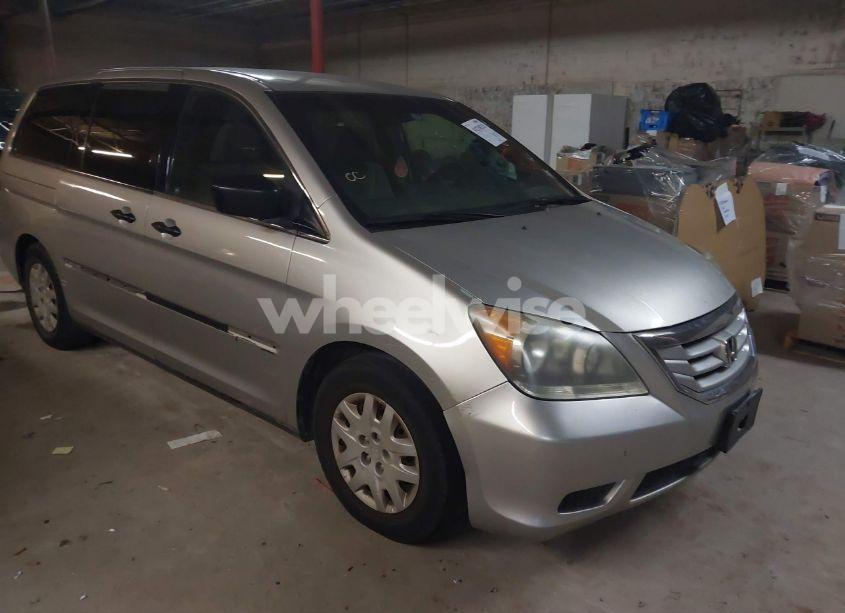 2008 Honda Odyssey LX (VIN 5FNRL38248B080776) main photo