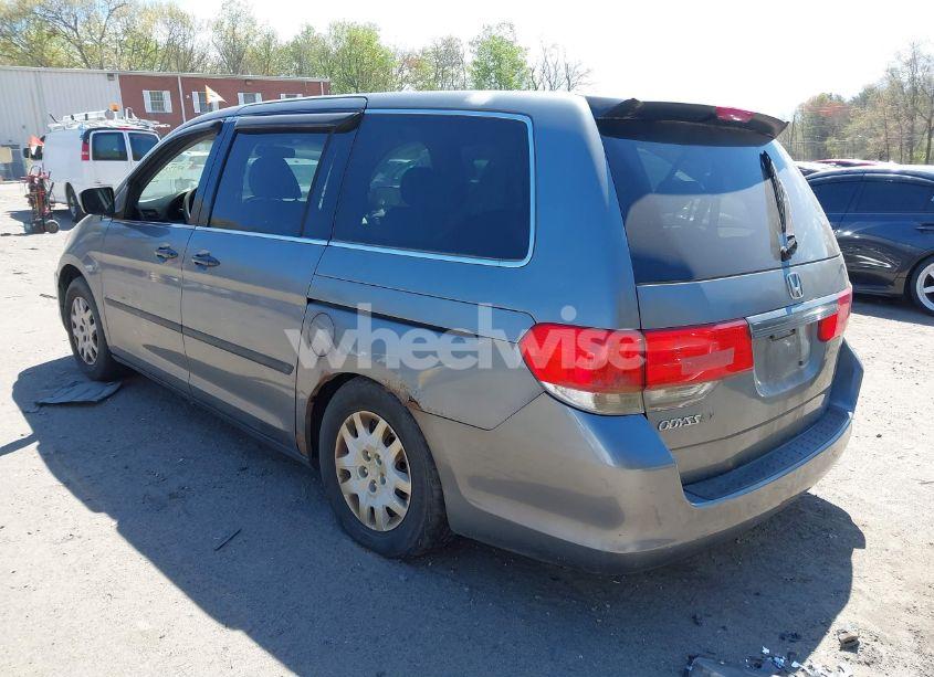 Photo 3 of 2009 Honda Odyssey LX (VIN 5FNRL38249B010504)