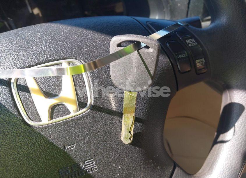 Photo 11 of 2005 Honda Odyssey LX (VIN 5FNRL38255B127485)