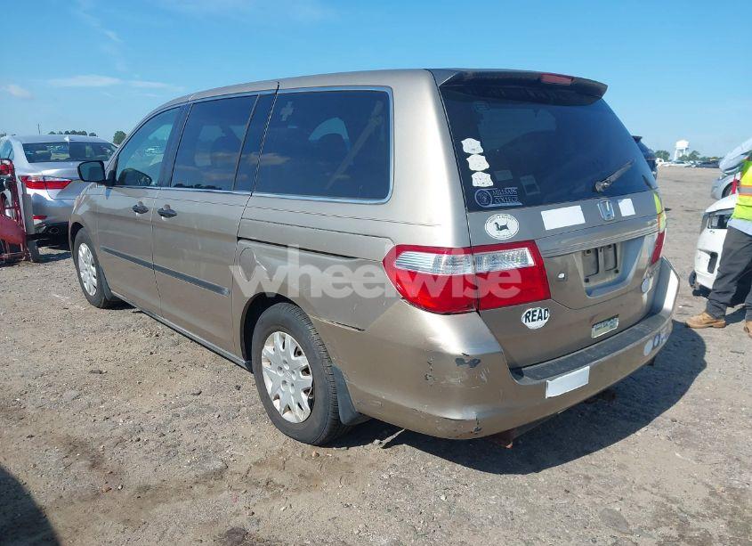 Photo 3 of 2005 Honda Odyssey LX (VIN 5FNRL38255B127485)