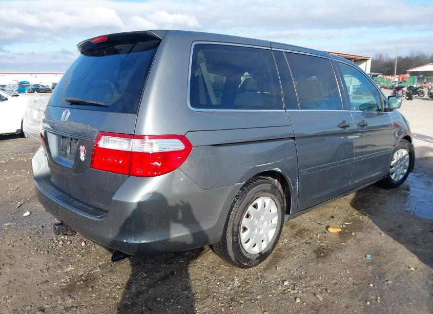 Photo 4 of 2007 Honda Odyssey LX (VIN 5FNRL38257B007155)