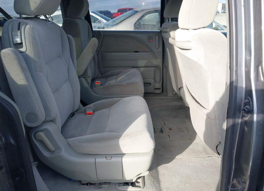 Photo 8 of 2007 Honda Odyssey LX (VIN 5FNRL38257B007155)