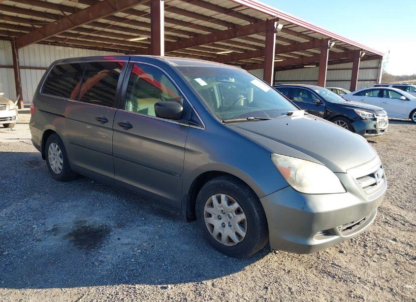 2007 Honda Odyssey LX (VIN 5FNRL38257B109331) main photo