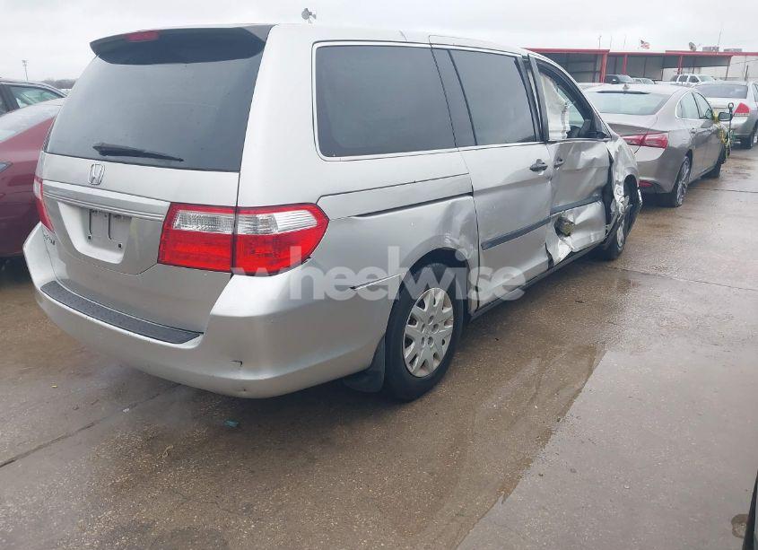 Photo 4 of 2007 Honda Odyssey LX (VIN 5FNRL38257B126498)