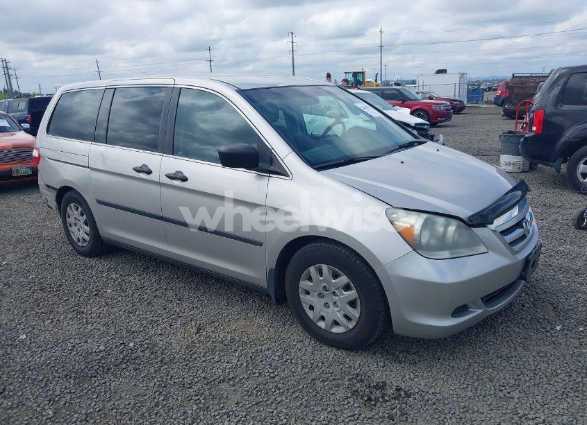 2007 Honda Odyssey LX (VIN 5FNRL38267B083970) main photo