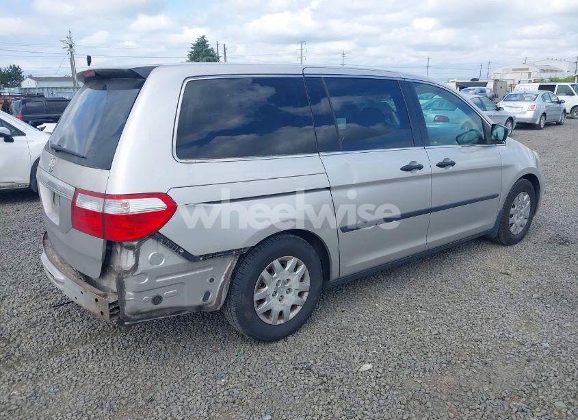 Photo 4 of 2007 Honda Odyssey LX (VIN 5FNRL38267B083970)