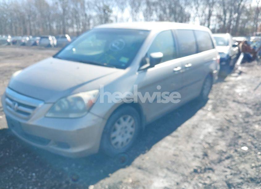 Photo 2 of 2005 Honda Odyssey LX (VIN 5FNRL38275B099429)