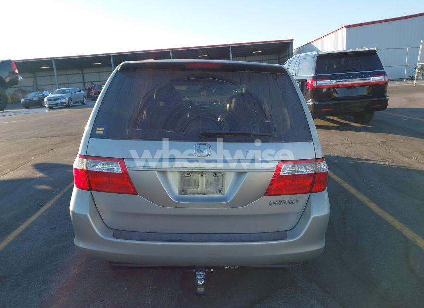 Photo 16 of 2005 Honda Odyssey LX (VIN 5FNRL38275B125057)