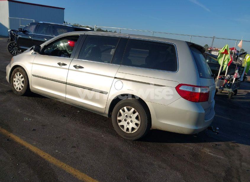 Photo 3 of 2005 Honda Odyssey LX (VIN 5FNRL38275B125057)
