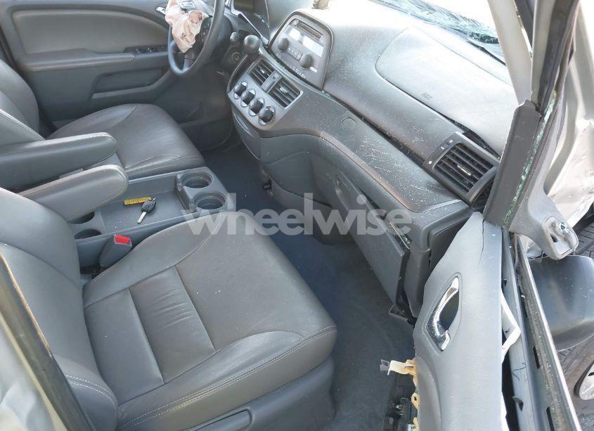 Photo 5 of 2005 Honda Odyssey LX (VIN 5FNRL38275B125057)