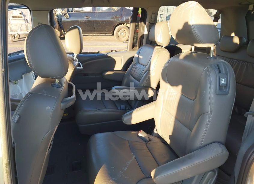 Photo 8 of 2005 Honda Odyssey LX (VIN 5FNRL38275B125057)