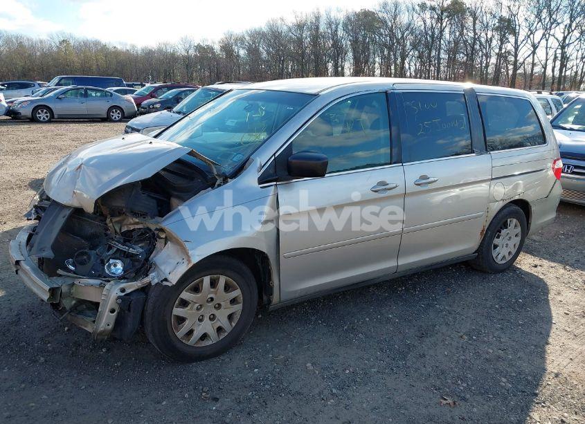 Photo 2 of 2006 Honda Odyssey LX (VIN 5FNRL38276B097732)