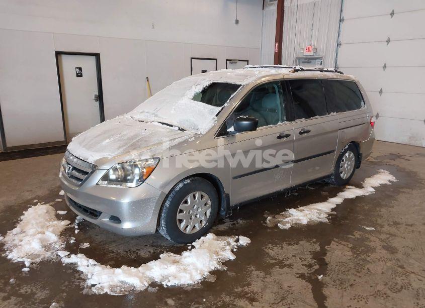 Photo 2 of 2006 Honda Odyssey LX (VIN 5FNRL38276B129689)