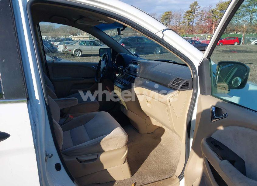 Photo 5 of 2007 Honda Odyssey LX (VIN 5FNRL38277B061427)