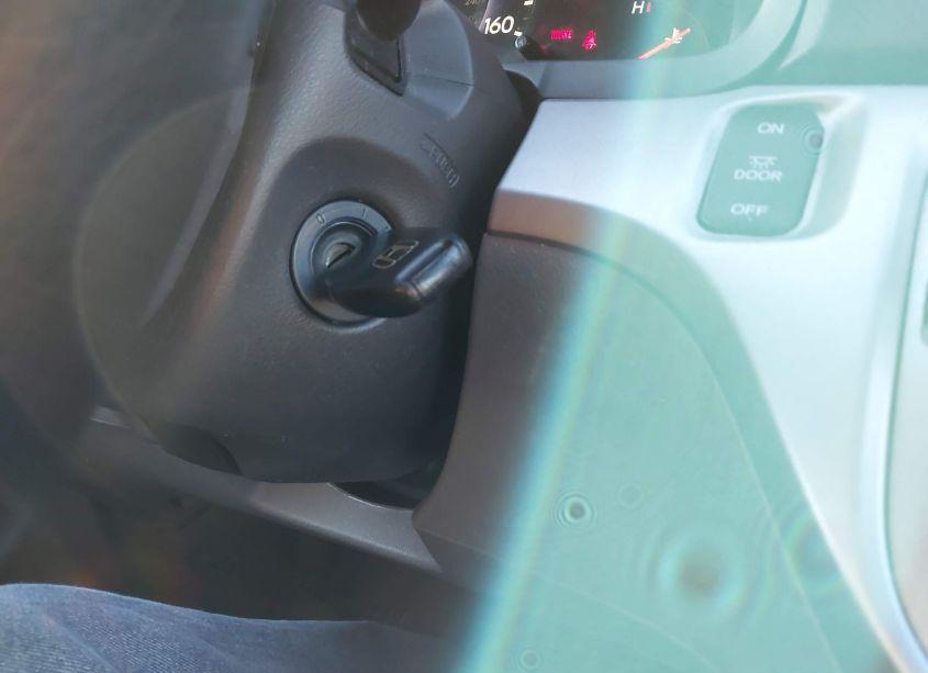 Photo 11 of 2009 Honda Odyssey LX (VIN 5FNRL38279B042394)