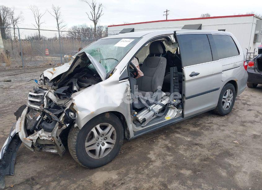 Photo 2 of 2005 Honda Odyssey LX (VIN 5FNRL38285B131045)